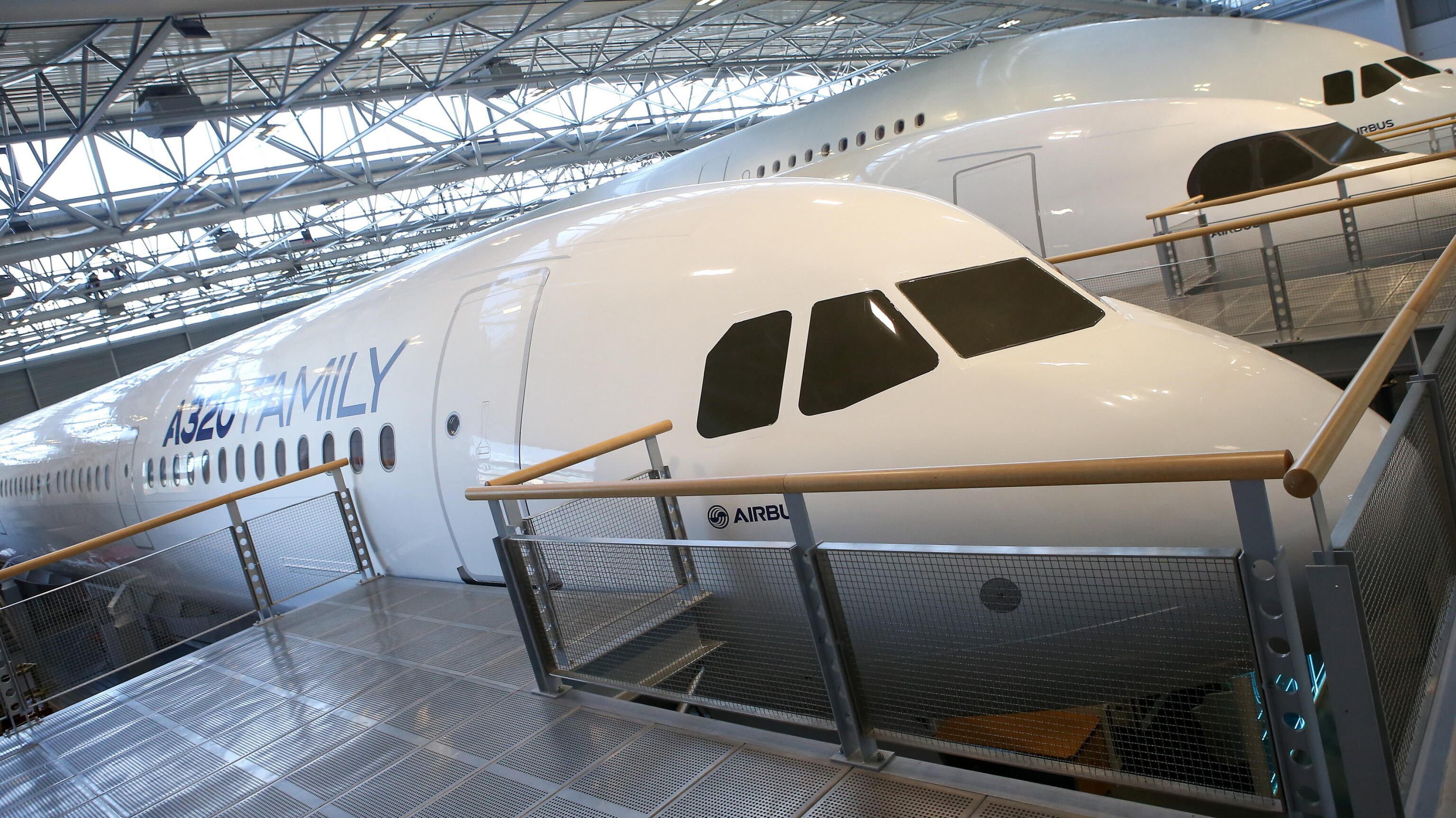 Airbus, fermati 6mila aerei a rischio