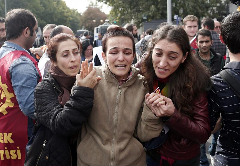 Cordoglio e proteste per i morti di Ankara 7