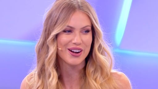 Taylor Mega: "Parlo meno di sesso? Mia mamma mi segue sui social"