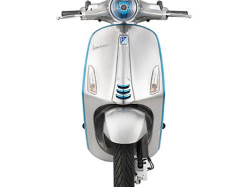 Piaggio lancia la Vespa elettrica