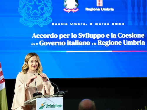 Contratti stabili e più posti per le donne, i numeri che sorridono alla Meloni
