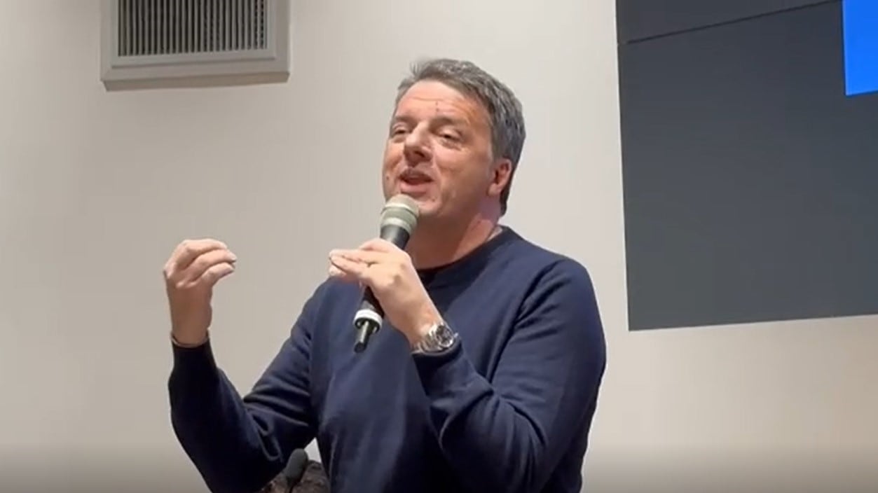 "Orgoglioso di averlo mandato a casa". Così Renzi asfalta Conte