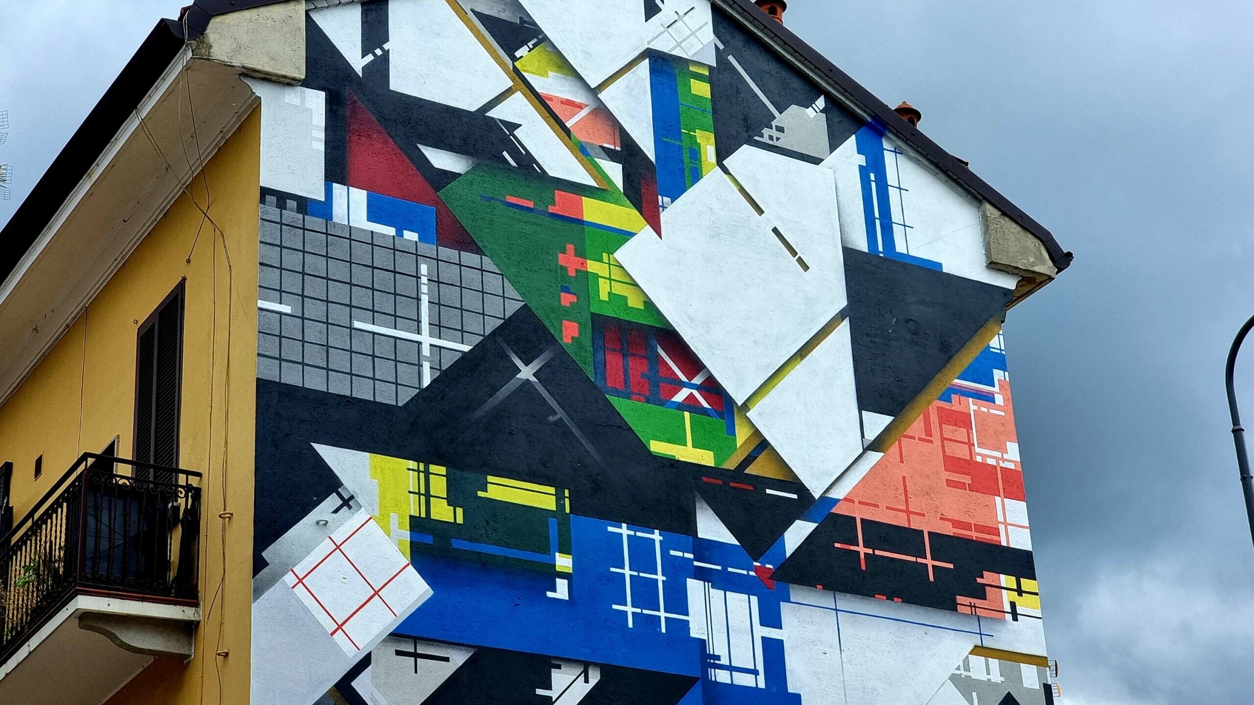 Il Mudec colora la città con il murales di Zedz