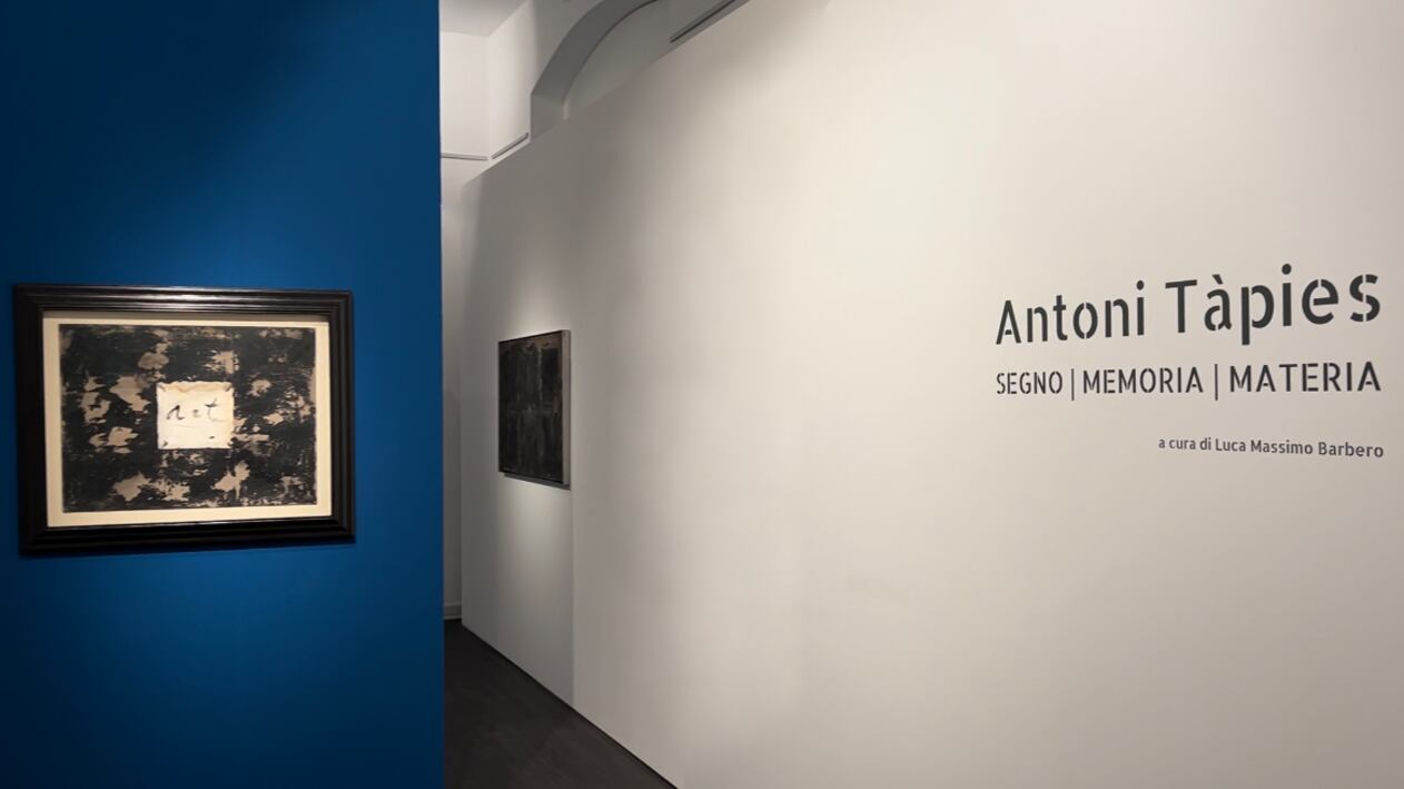 La Mostra "Segno | Memoria | Materia" a Milano per il centenario Antonio Tàpies