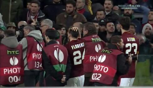 Europa League, faccia a faccia tra i giocatori della Roma e i tifosi 2
