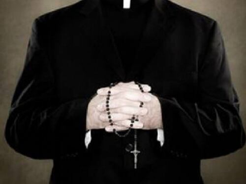 Brasile, vescovi vietano a sacerdoti di stare in compagnia di bambini