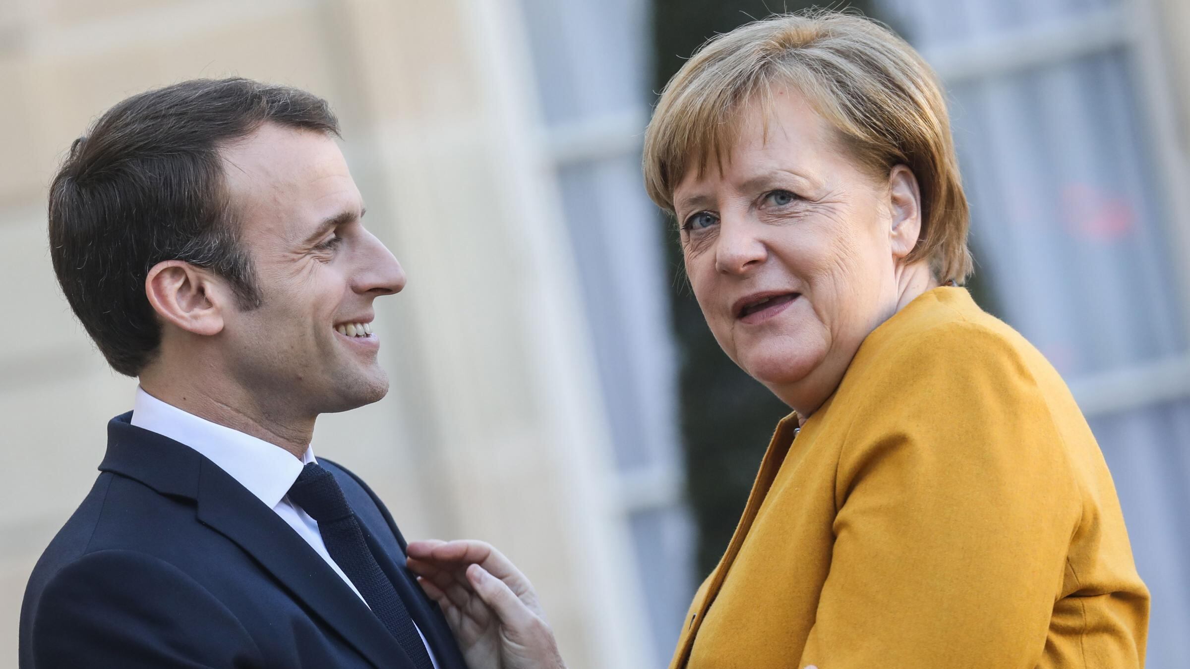 Nomine, Europa spaccata: no al diktat Macron-Merkel