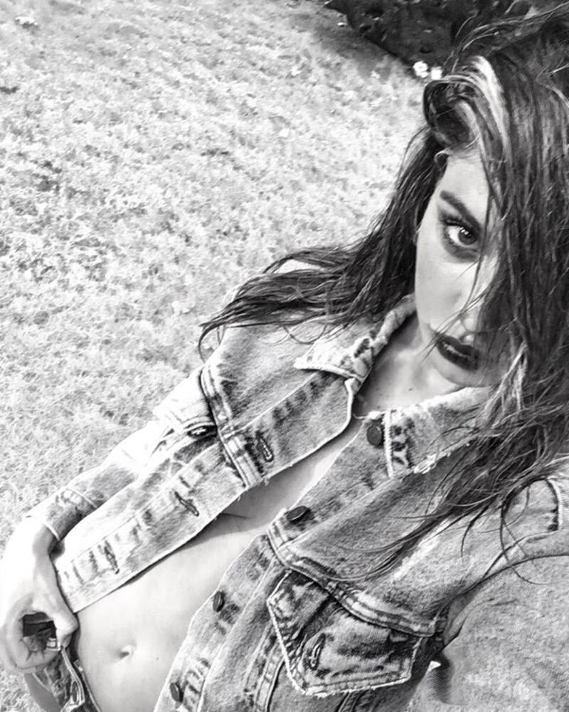 Belen Rodriguez, i selfie più sexy: foto 42
