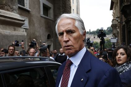 Salta l'incontro con la Raggi: Malagò lascia il Campidoglio 11