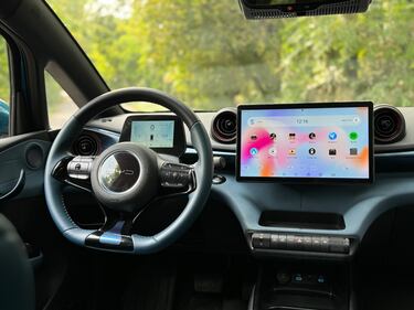 BYD Dolphin: guarda la gallery dell'elettrica economica e ben rifinita 13