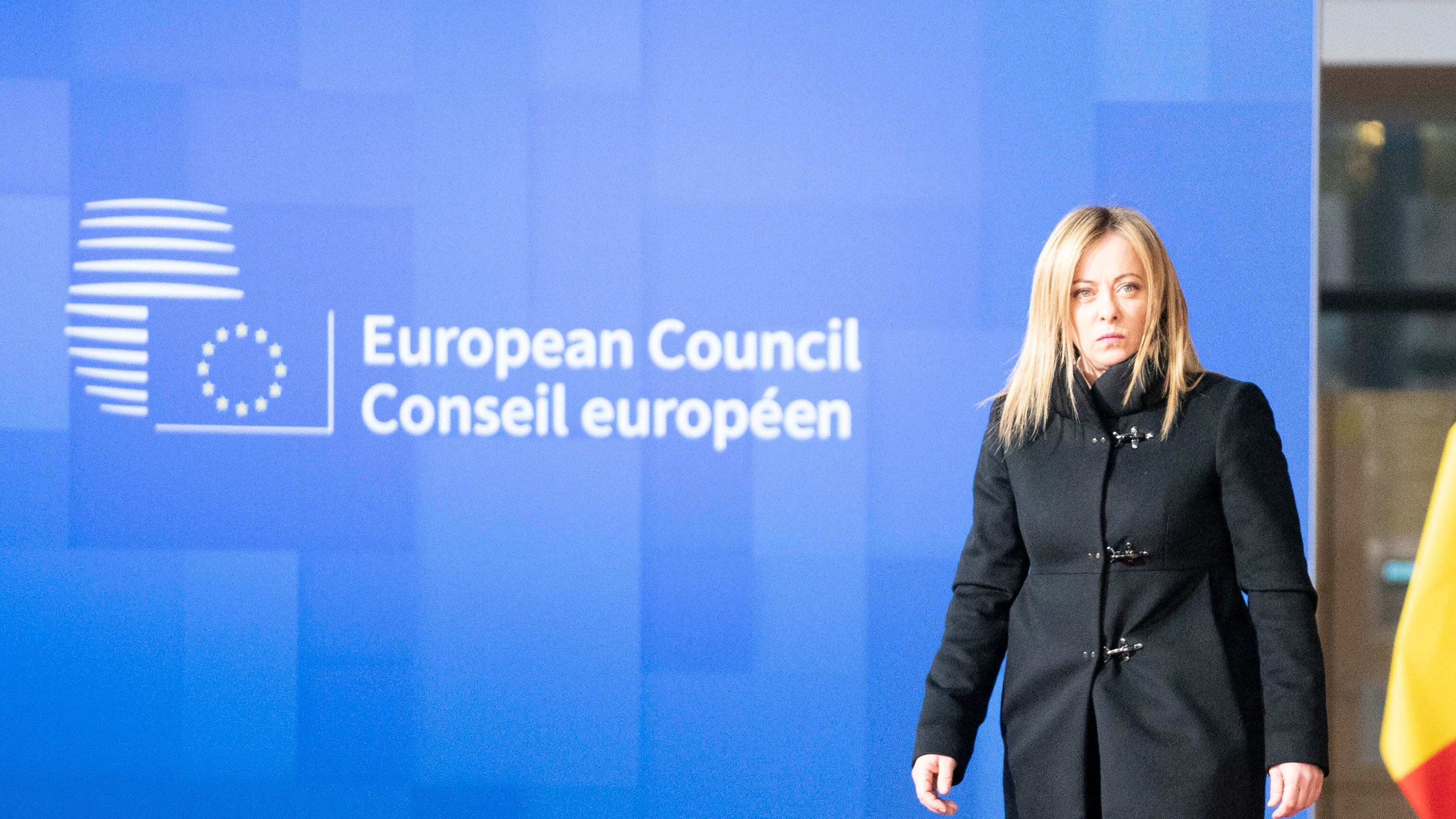 Ue, scontro sui migranti. Meloni: "Serve un segnale politico"