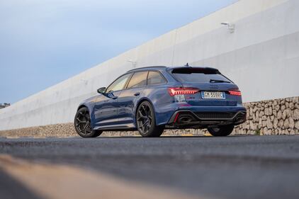 Audi RS6 Performance 2023: guarda la gallery del primo contatto 18
