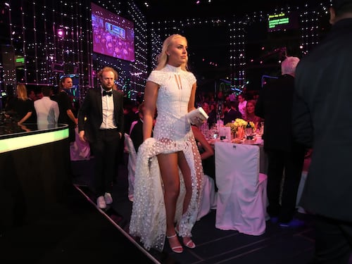 Lindsey Vonn sexy sul red carpet: foto