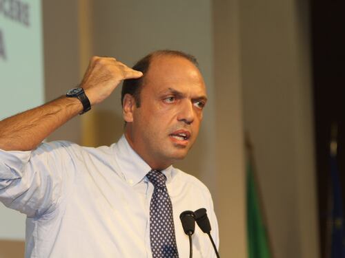 Alfano: "Cacceremo dal Pdl tutti quelli che sbagliano"