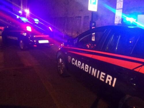 Caserta, 42 kg di marijuana e cocaina in casolare, arrestato albanese