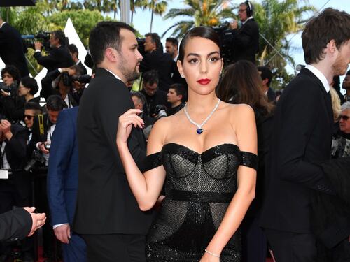 Georgina Rodriguez si prende la scena al Festival di Cannes