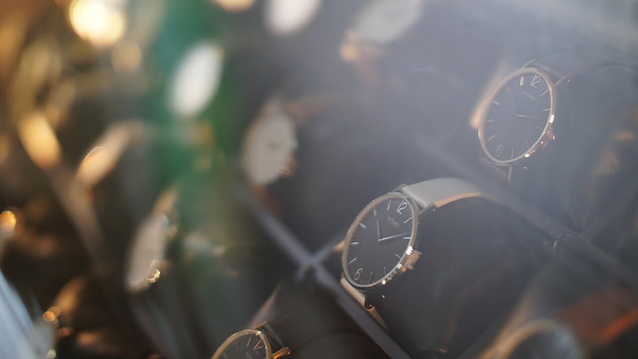 350 orologi di lusso andranno all'asta: tutto quello che c'è da sapere per partecipare