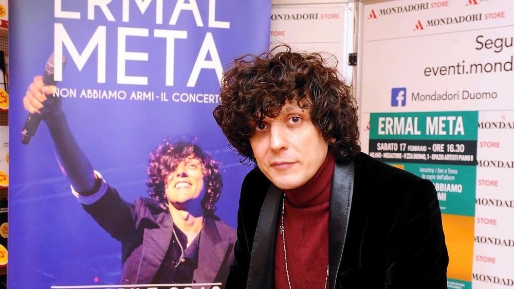 "Vieni a cantare al mio concerto", Meta trova il bimbo fenomeno