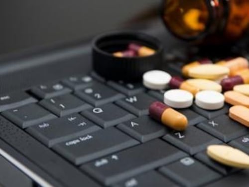 Via libera anche in Italia alla vendita online di farmaci, basterà un clic