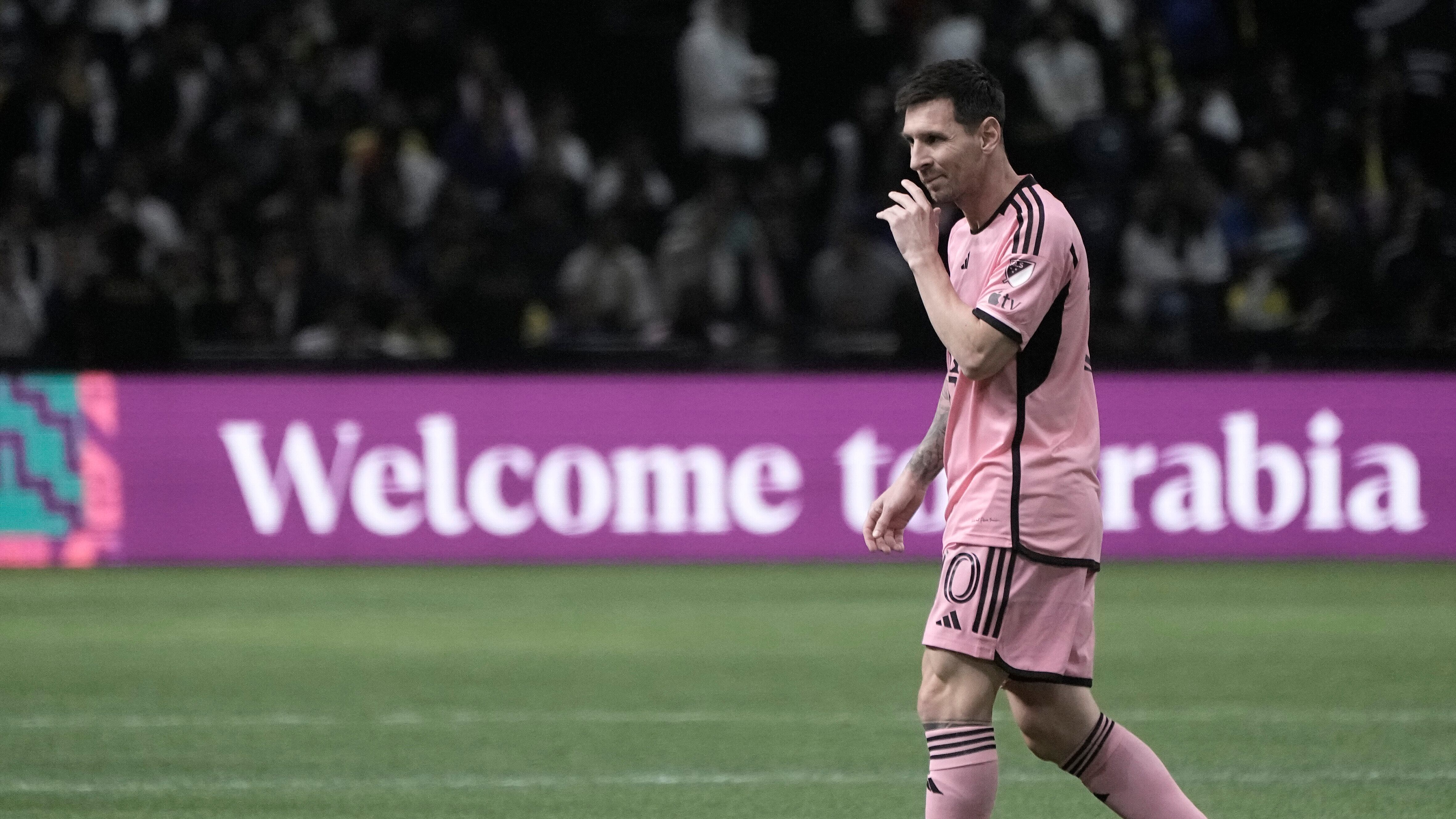Serata da incubo per Messi: Miami sconfitto 6-0 dall'Al-Nassr di Ronaldo