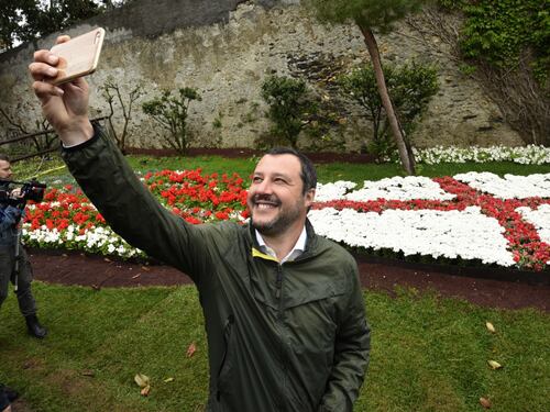 Salvini è pronto al preincarico: guarda al M5s e ai responsabili