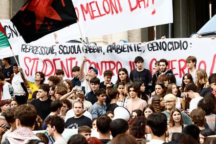 Manifestazione pro-Palestina: slogan e striscioni a Milano e Roma 2