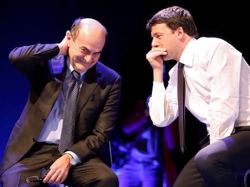 Pd, Renzi gufa Bersani: "Ecco il futuro premier..."