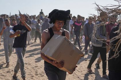 Caos aiuti a Gaza: le immagini della calca 10