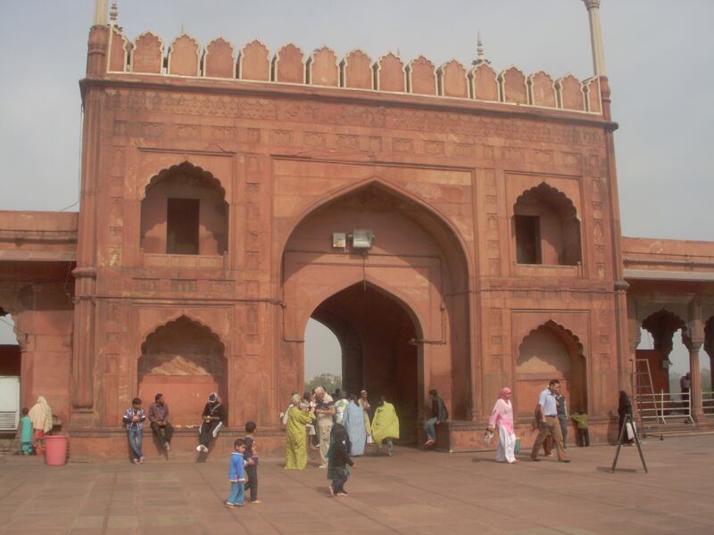 Delhi e il fascino disordinato della sua umanità 9
