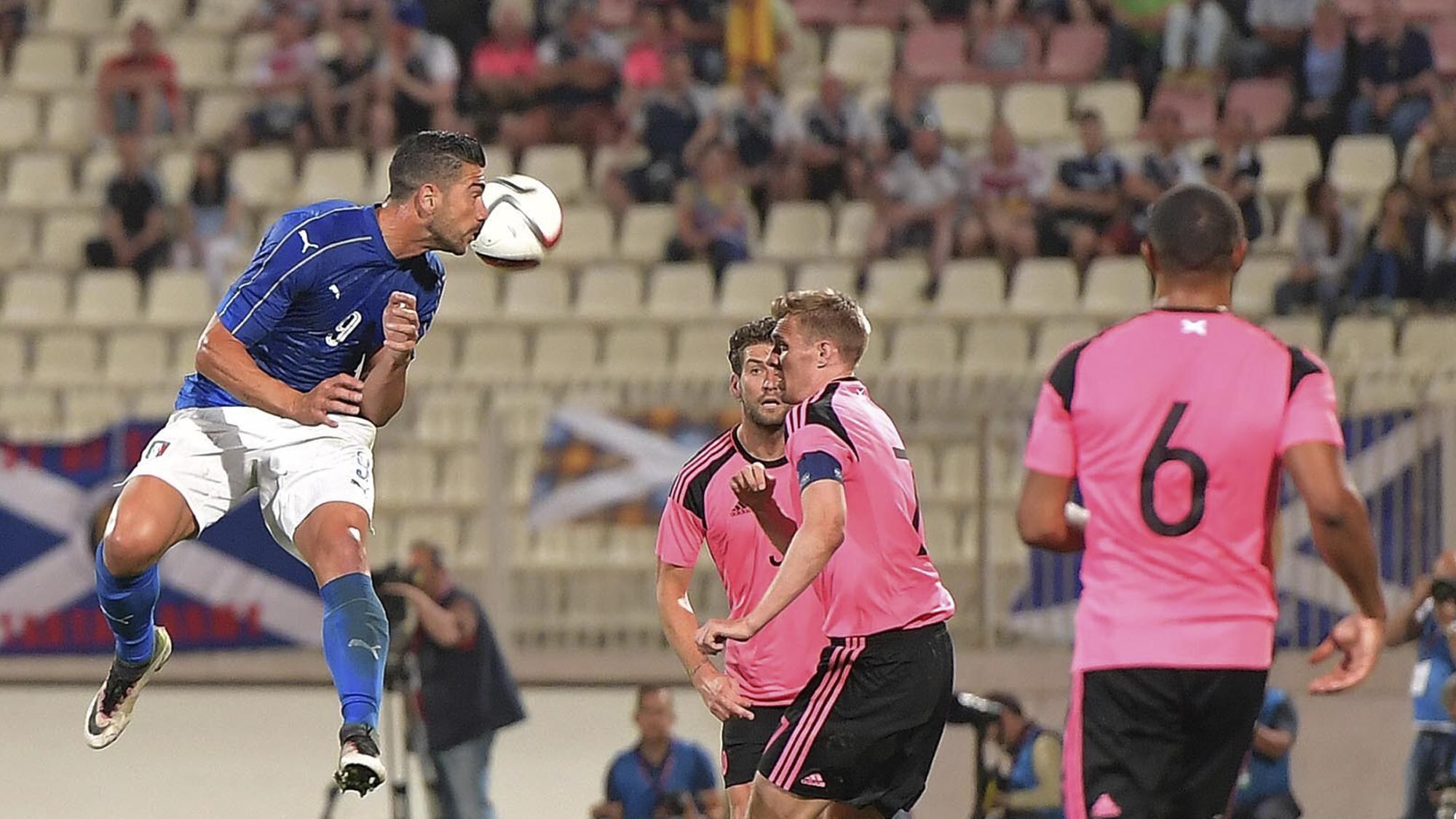 Azzurri, si comincia. Ed è già brivido Pellè