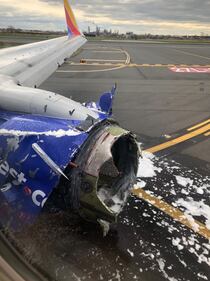 Esplode motore in volo: atterraggio di emergenza in Usa 4