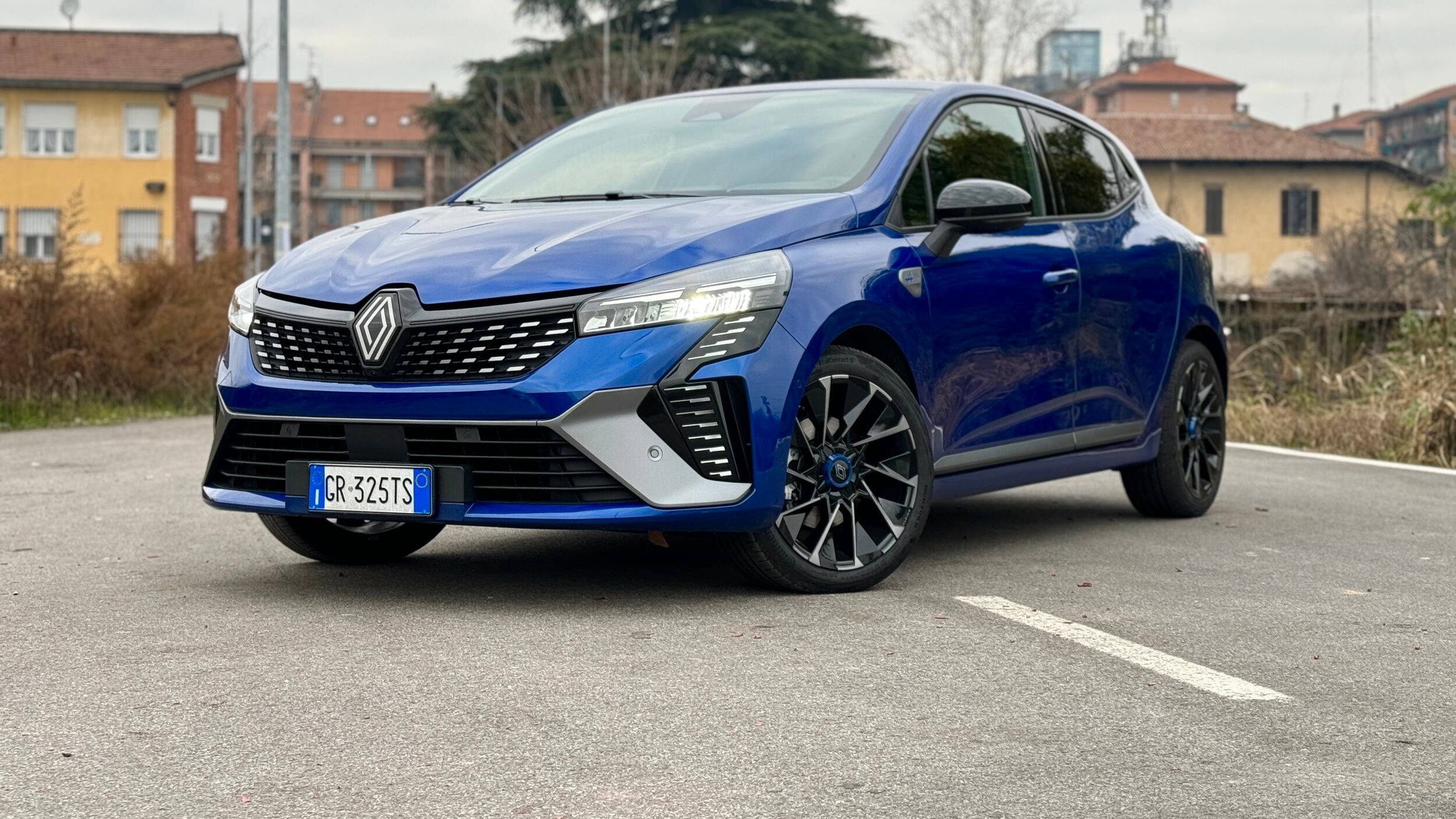 Nuova Renault Clio E-Tech: accessibile, ibrida, tecnologica e da oltre 20 km/l
