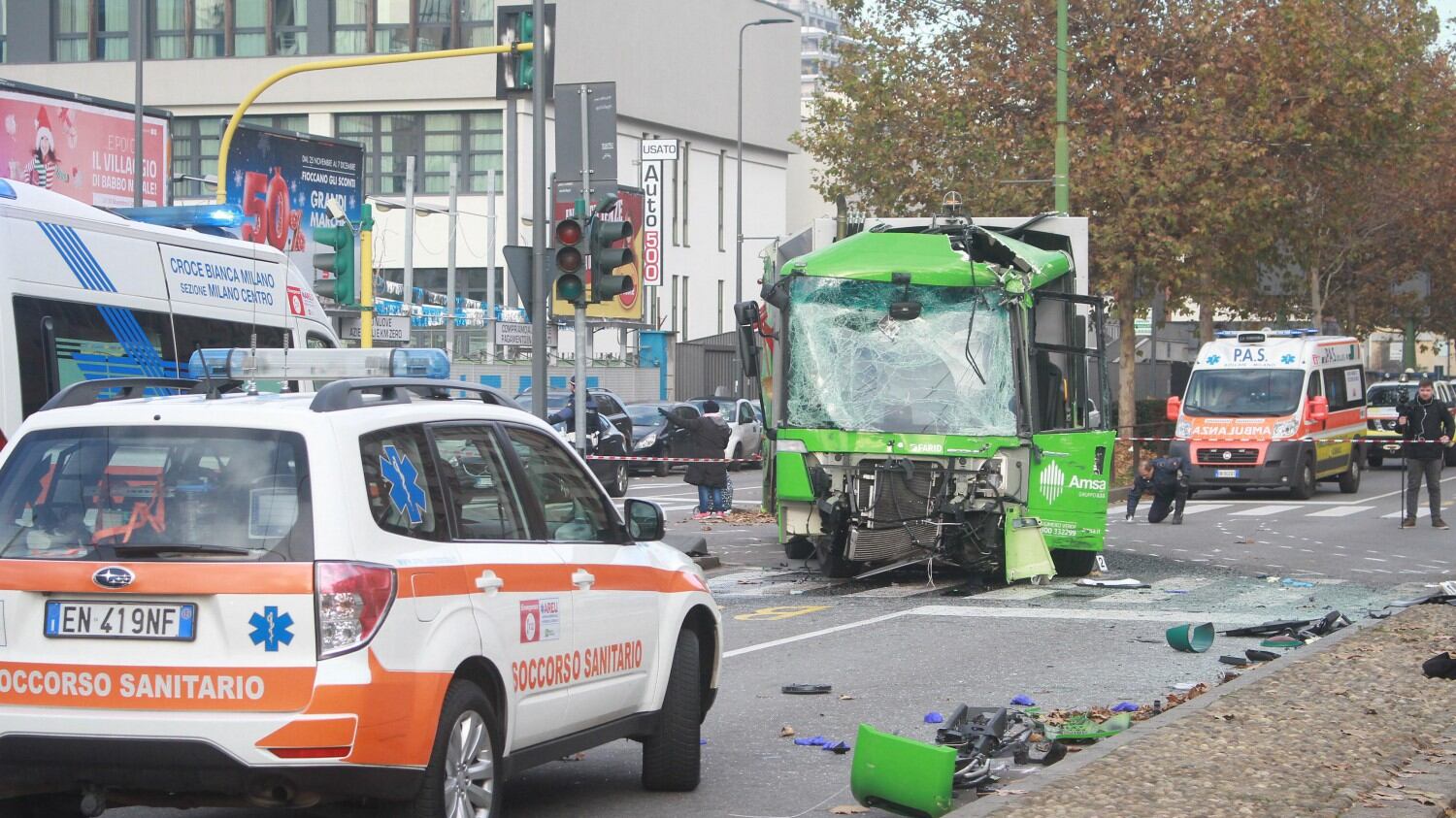 Bus contro il mezzo Amsa Indagati i due conducenti