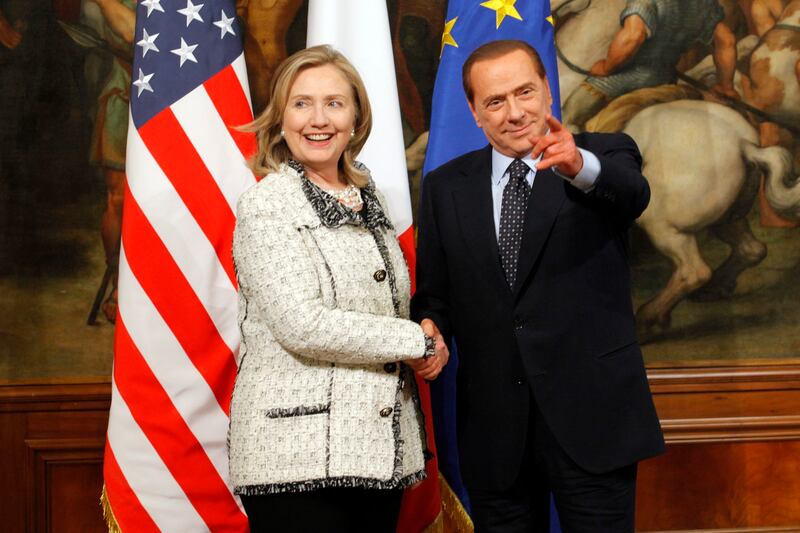 Le strette di mano del Cavaliere che Di Maio snobba 11