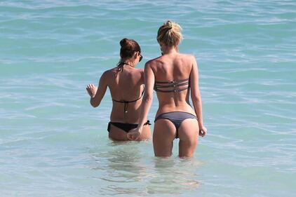 Alessia Marcuzzi, topless di Capodanno alle Maldive 23