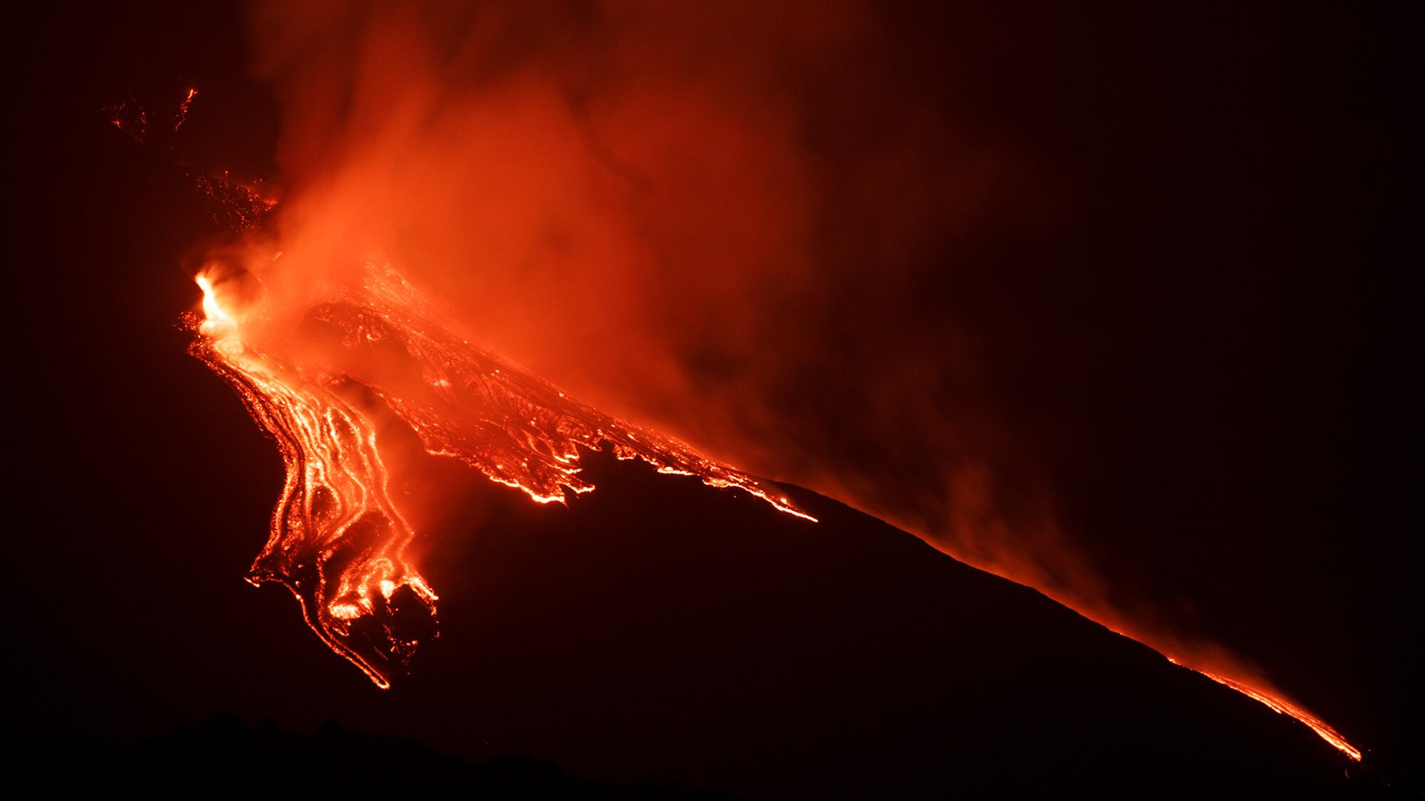 La scoperta nel ventre dell'Etna: cosa c'è sotto la lava