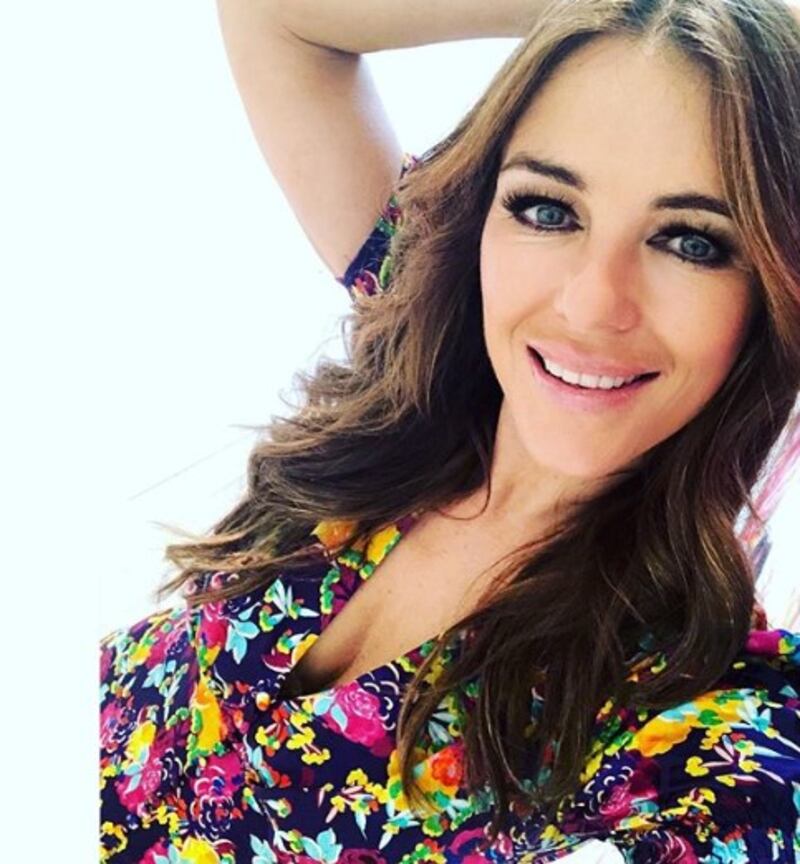 Liz Hurley, le immagini più sexy 9