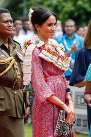 Meghan Markle, i primi scatti in abito premaman 10