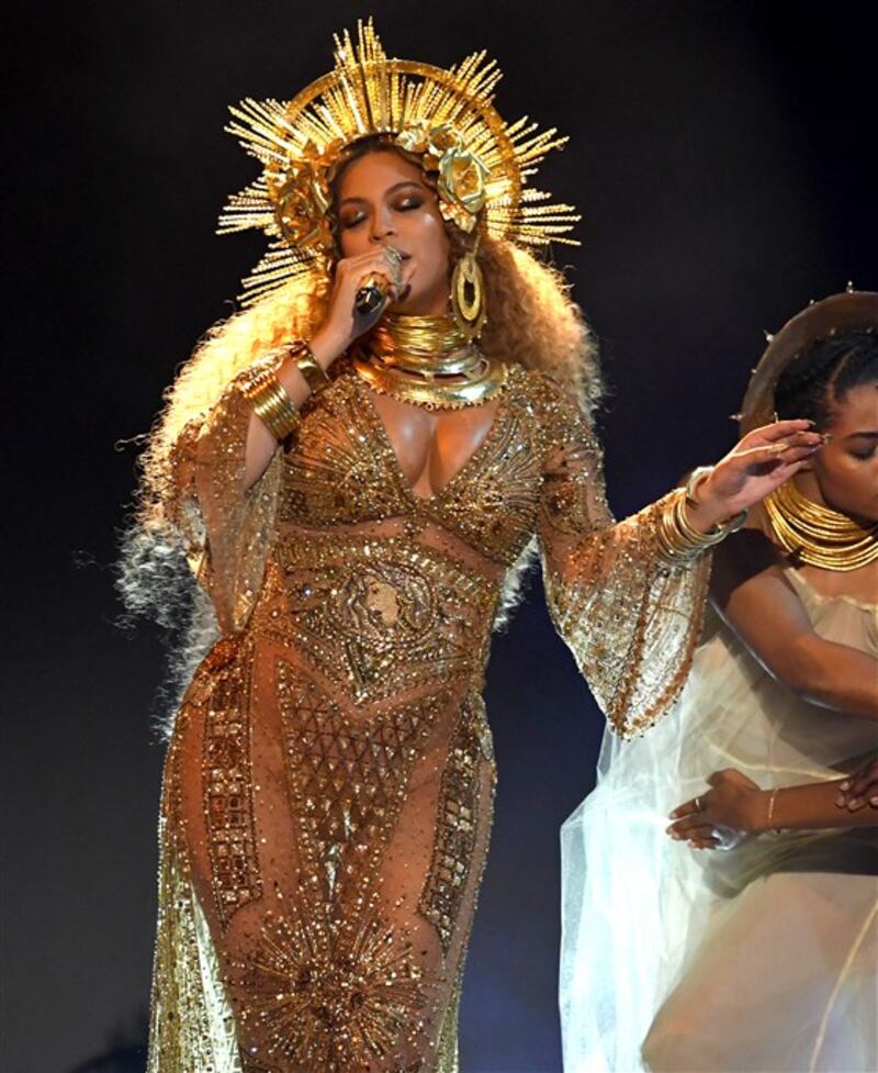 Beyoncé, le foto della sexy artista 2