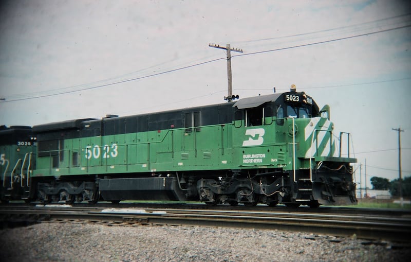 In uno scatto del 1986, una delle locomotive coinvolte