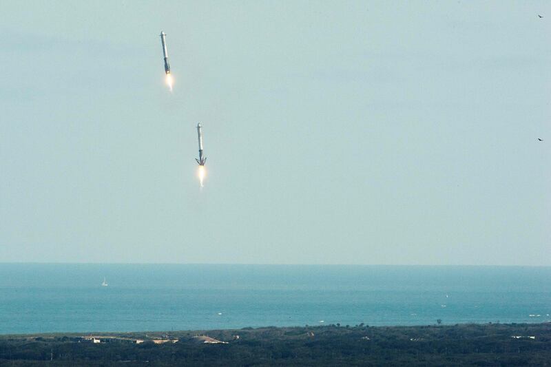 Parte il bus spaziale di Space X 11