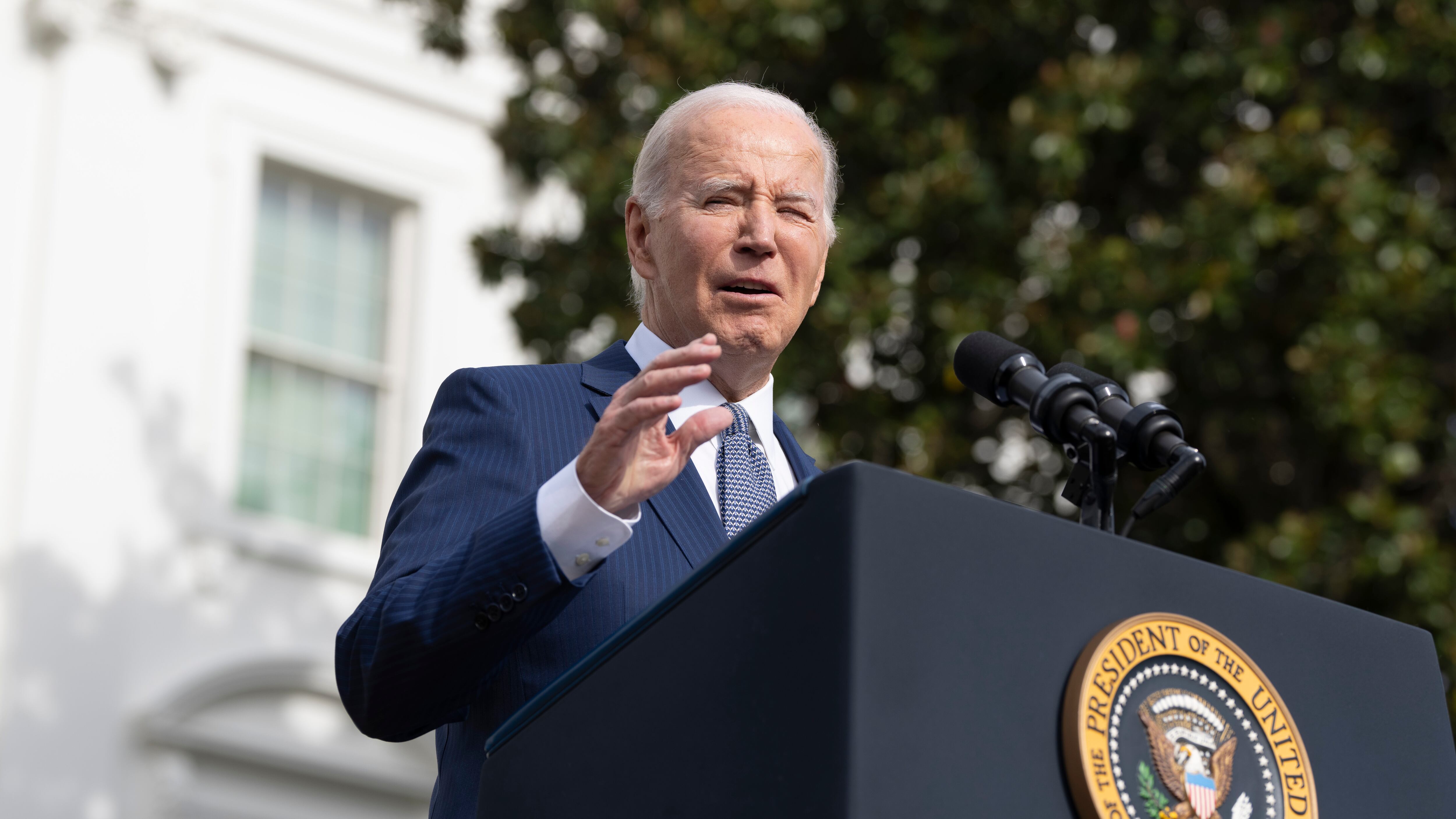 "Dobbiamo fermare Putin": Biden chiede al Congresso nuovi aiuti per Kiev
