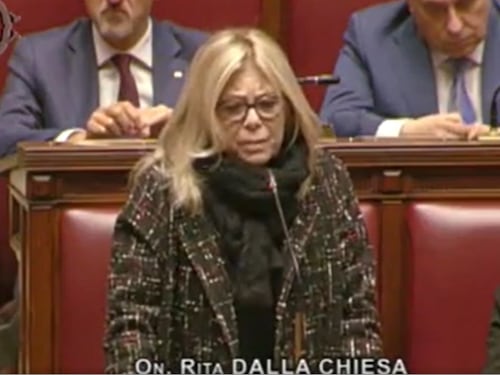 "Non riesco più a guardarlo". Le lacrime di Rita Dalla Chiesa alla Camera