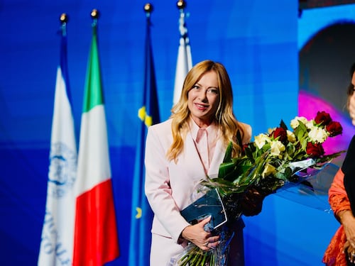 Giorgia Meloni, cresce la credibilità social: 17,9 milioni di nuovi follower dopo quattro anni a Palazzo Chigi