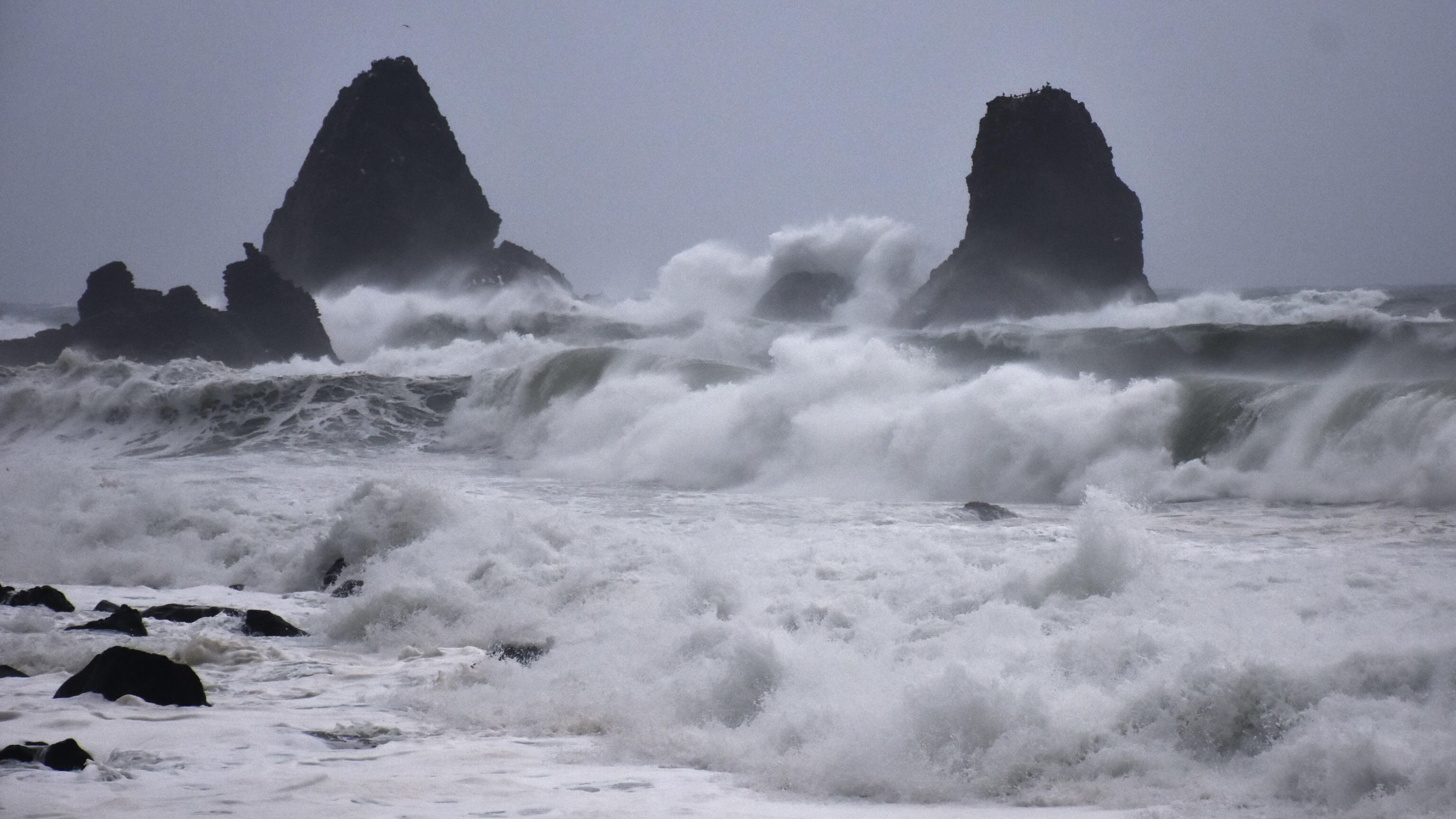 Si prepara un vortice mediterraneo: dove colpiranno nubifragi e mareggiate