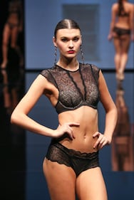 La sfilata al Salon De La Lingeriè dell'intimo francese 5