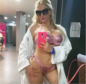 Francesca Cipriani hot: costumi bollenti per l'estate 12