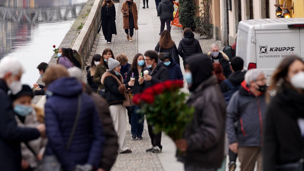 Tornano bar e ristoranti: "La domenica è persa ma il giallo dà speranza"