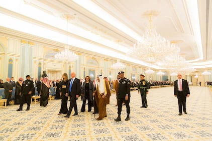 Donald Trump in Arabia Saudita: l'incontro con i leader arabi 5