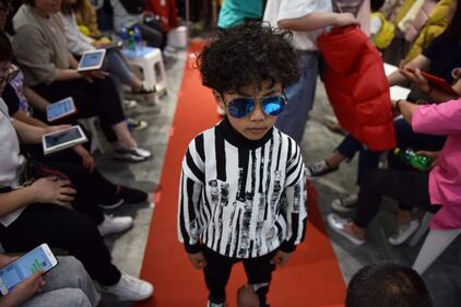 Cina, bambini in passerella. É boom di corsi per baby models 1
